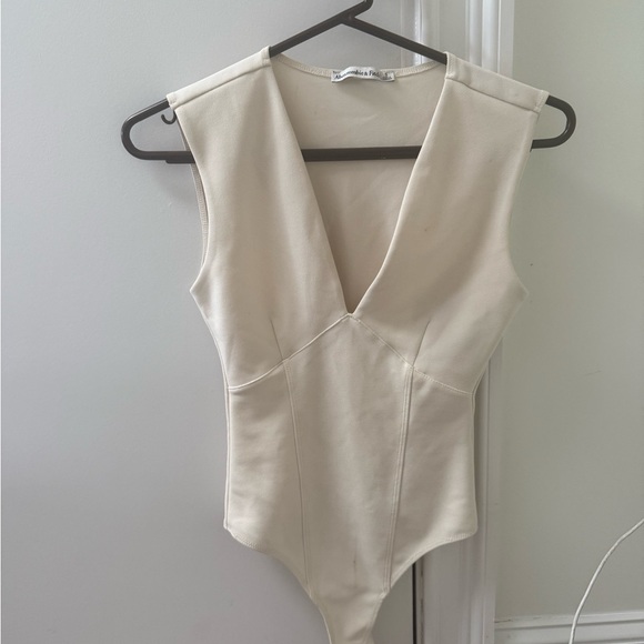 Abercrombie & Fitch Cream Bodysuit Top - Picture 1 of 2